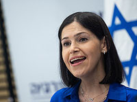 министр энергетики Израиля Карин Эльхарар отправляется в Никосию с новым предложением.