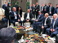Фото с саммита ШОС комментируются израильтянами в соцсетях: Эрдоган оскорбил Путина?
