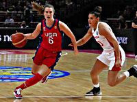 Американки разгромили сборную Канады и вышли в финал чемпионата мира по баскетболу