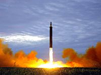 Армия КНДР осуществила запуск баллистической ракеты, которая перелетела через Японию
