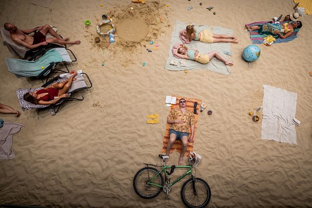 "Солнце и море" в Иерусалиме. Фоторепортаж