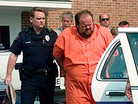 "Физическое и психологическое насилие": в США заключенного не смогли казнить из-за избытка веса