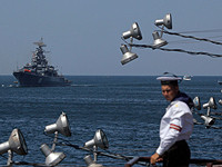 Губернатор Севастополя сообщил о "самой крупной атаке на Черноморский флот с начала СВО"