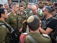 Начальник генерального штаба ЦАХАЛа Авив Кохави лично поблагодарил координатора безопасности в Кирьят-Арбе, который нейтрализовал террориста