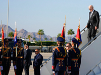 Президент США Джо Байден прибыл в Египет для участия в климатическом саммите