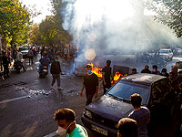 Более 325 погибших в Иране, восставших поддержала Таране Алидости