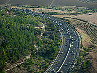 Полосу движения на шоссе 1 в сторону Иерусалима отберут в часы-пик под общественный транспорт и карпулинг