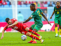 В матче первого тура группового этапа чемпионата мира по футболу, который проходит в Катаре, швейцарцы победили сборную Камеруна 1:0