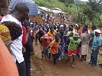 Во время похорон в столице Камеруна сошел оползень, множество погибших
