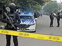 Теракт на полицейском участке в Индонезии