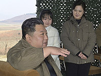 Ким Чен Ын, его дочь и супруга Ли Соль Джу