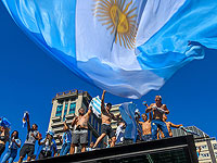 Аргентина празднует историческую победу на чемпионате мира по футболу. Фоторепортаж
