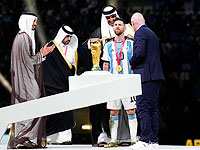 Бишт для Месси. Что означает накидка, подаренная чемпиону эмиром Катара?