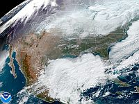 Десятки людей стали жертвами зимней бури в США