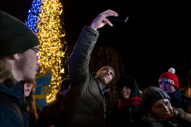 Мэр Киева Виталий Кличко у рождественской елки 