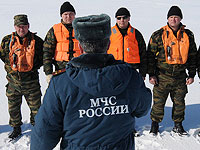 В Москве генерал МЧС попал в больницу после того, как ему на голову упала глыба льда