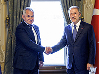 Министр обороны РФ Сергей Шойгу и министр обороны Турции Хулуси Акар