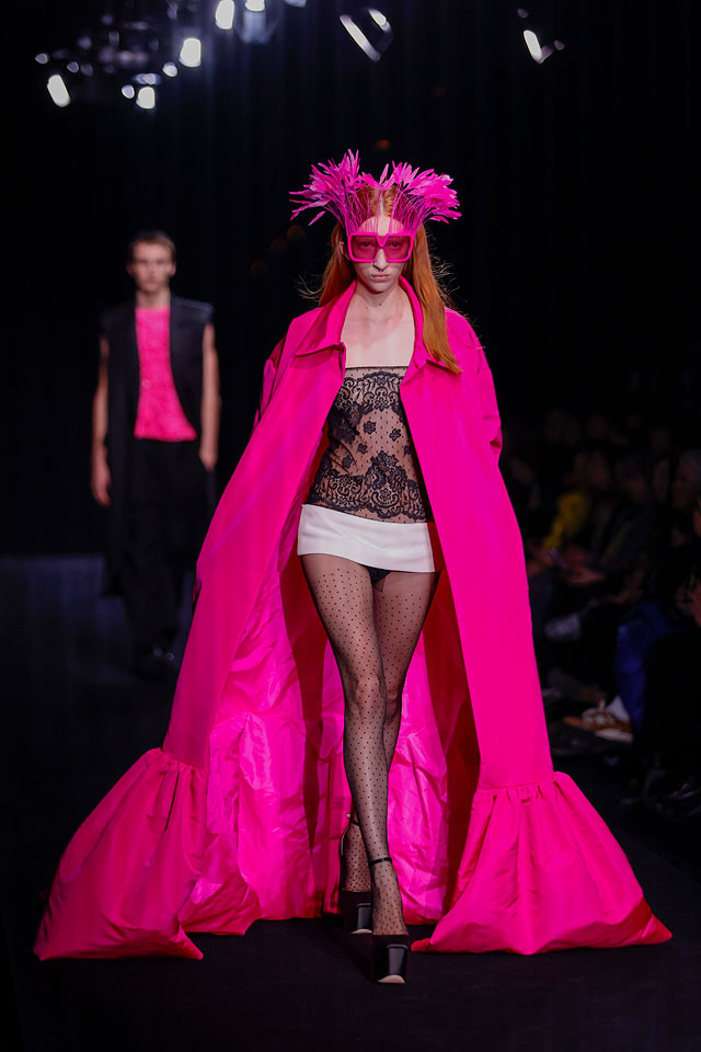 Новая коллекция Valentino Haute Couture сезона весна-лето 2023 года