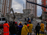 Жертвами землетрясений в Турции и Сирии стали около 5000 человек