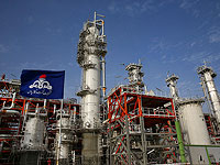 США ввели санкции против компаний, работающих на нефтехимическую промышленность Ирана