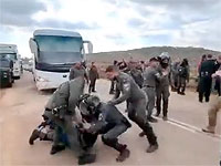 Четыре бойца МАГАВ подозреваются в избиении поселенца возле Шило. Видео
