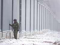 Министр обороны Польши объявил о расширении мер безопасности на границе с РФ и Беларусью