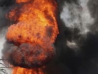Пожар на топливном складе в Джакарте, не менее десяти погибших
