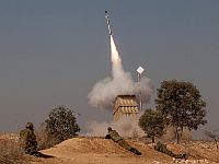 Массированный ракетный обстрел севера Израиля из Ливана, некоторые ракеты сбиты 