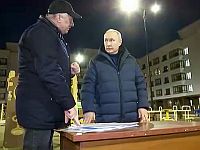 Марат Хуснуллин и Владимир Путин в Мариуполе. Март 2023 года