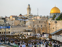 День Иерусалима: сотни израильтян, в том числе депутаты Кнессета, посетили Храмовую гору