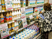 Минфин нарушил договор с молочными компаниями: цены на молоко повышены на 8,3%