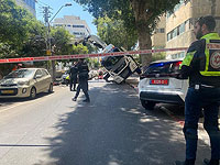 В Тель-Авиве перевернулся подъемный кран, погиб рабочий
