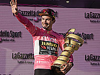 Победителем "Джиро де Италия" стал Примож Роглич