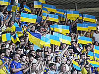 Сборная Украины выиграла первый матч под руководством Сергея Реброва, проигрывая 0:2