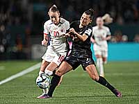 Новозеландки победили в матче открытия женского чемпионата мира по футболу