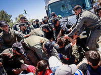 Около Кнессета задержаны десятки участников акций протеста