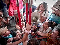 Акция протеста против "выходных" для трамвая: "Народ хочет ездить в шабат"