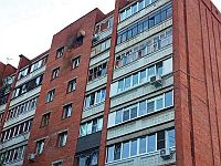 Местные власти: в Курске беспилотник врезался в жилой дом