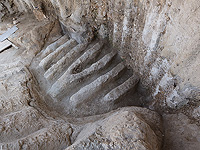 Комплекс желобов, обнаруженных у подножья Храмовой горы