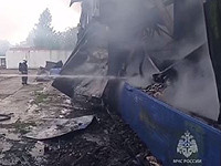 Пожар в Санкт-Петербурге, полностью сгорело производственное здание