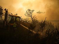 В Турции упал в водохранилище вертолет, тушивший лесной пожар