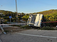 Около Эштаоля перевернулся автобус с детьми, множество пострадавших