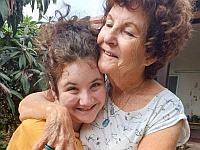 Кармела Дан с внучкой Ноей, Фото из семейного альбома