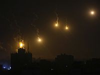 ЦАХАЛ продолжает наносить удары по целям в Газе: бой около больницы "Шифа". Ночная сводка