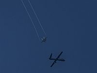 Истребитель и БПЛА над Газой. Архивное фото