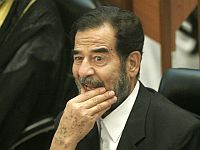 Режиссер докфильма "Спрятать Саддама Хусейна" общался со своим героем через Tinder