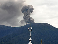 Вулкан Марапи проснулся. Фоторепортаж из Индонезии