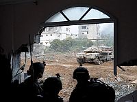 ЦАХАЛ сообщает о боевых действиях на севере и юге Газы. Видео