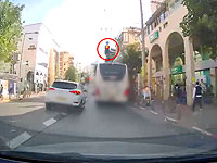 Водитель автобуса в Бней-Браке проехал перекресток на красный свет: автобус конфискован