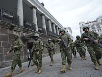 В Эквадоре объявлено состояние внутреннего вооруженного конфликта, освобождены заложники, взятые на телестудии